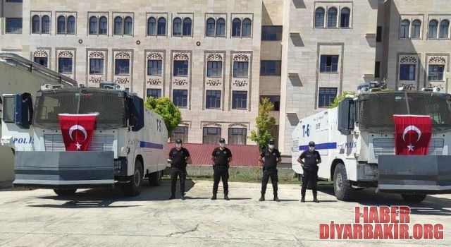 Siirt'ten Yangın Bölgesine TOMA'lı Destek