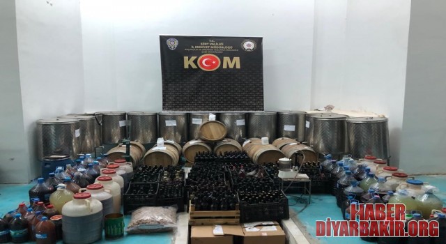 4 Bin Litre Kaçak Şarap Ele Geçirildi