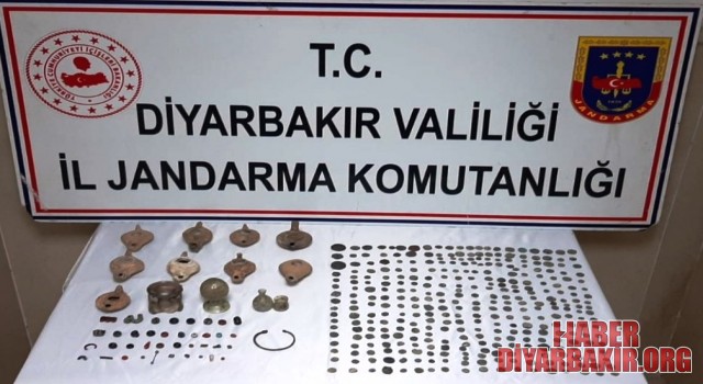 Tarihi Eserleri Satmak İsterken Suçüstü Yakalandılar