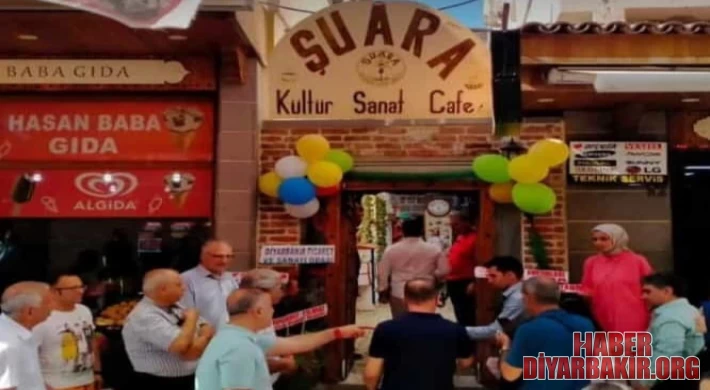 Şuâra Kültür Sanat Cafe Görkemli Bir Açılış İle Açıldı