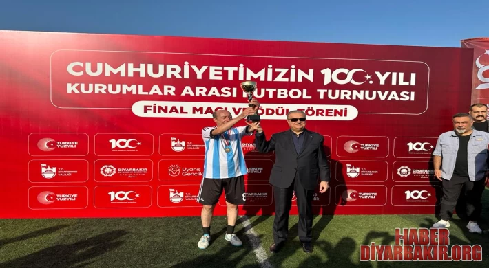 Cumhuriyet’in 100. Yılı Futbol Turnuvası Yapıldı