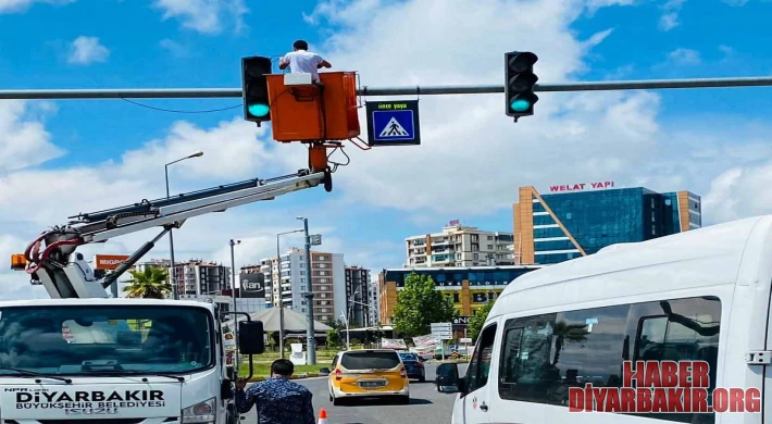 Yaya Geçitlerine Ledli Aydınlatma