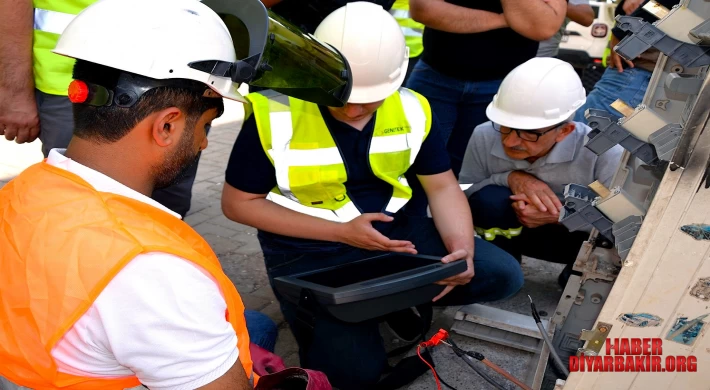 Dicle Elektrik Enerji Altyapısını Geleceğe Taşıyor