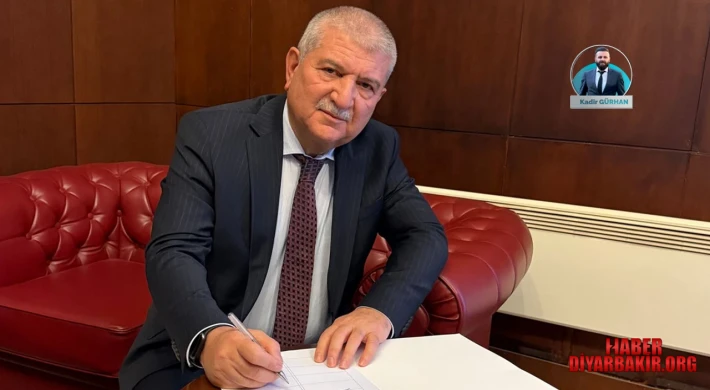 Gelecek Partisi Milletvekili DEM Parti Yolunda: ‘Demirtaş’ı Bekliyor