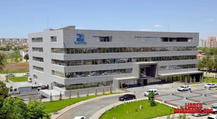 LGS’de Üstün Başarı Gösterenlere Anlamlı Katkı