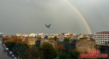 Fotoğrafçı Süer’in Objektifinden Canlı Gökkuşağı Ve Diyarbakır