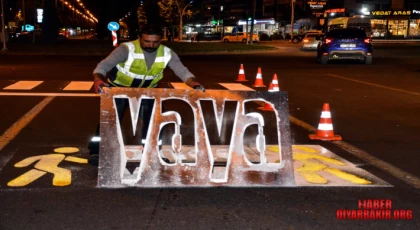 Yol Çizgi Yenileme Çalışmaları Sürüyor