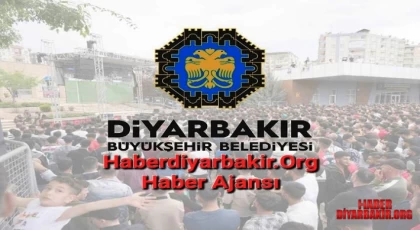 ‘Lotus’ Yedi Renk Yedi Dil Bir Kadın Temasıyla Seyirci Karşısında